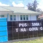Depan Gapura Puskesmas Tanah Goyang,